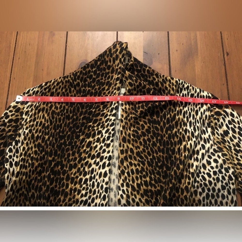 EUC Neiman Marcus Leopard Open Double Faced Cashmere Sweater - Picture 12 of 15